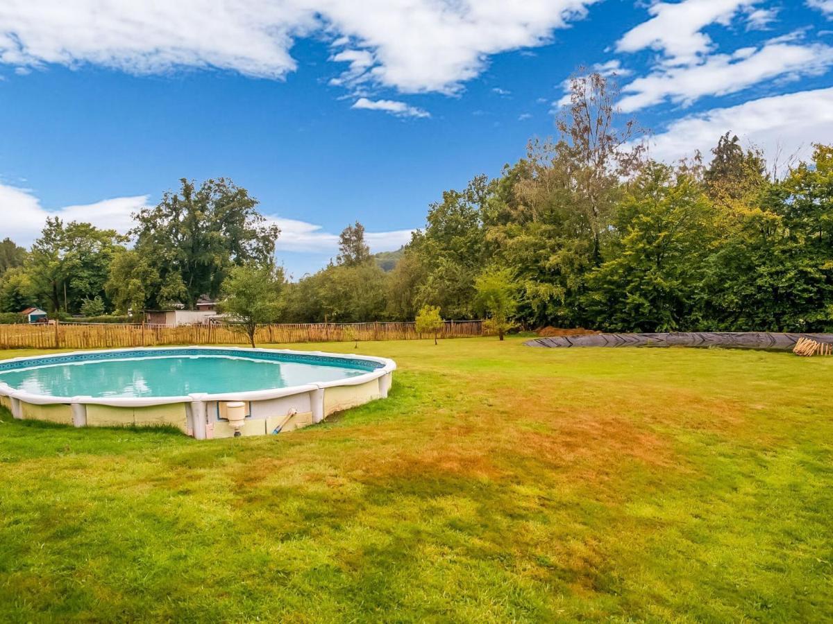 Splendid Villa In Sart Jalhay With Swimming Pool Niveze Екстер'єр фото
