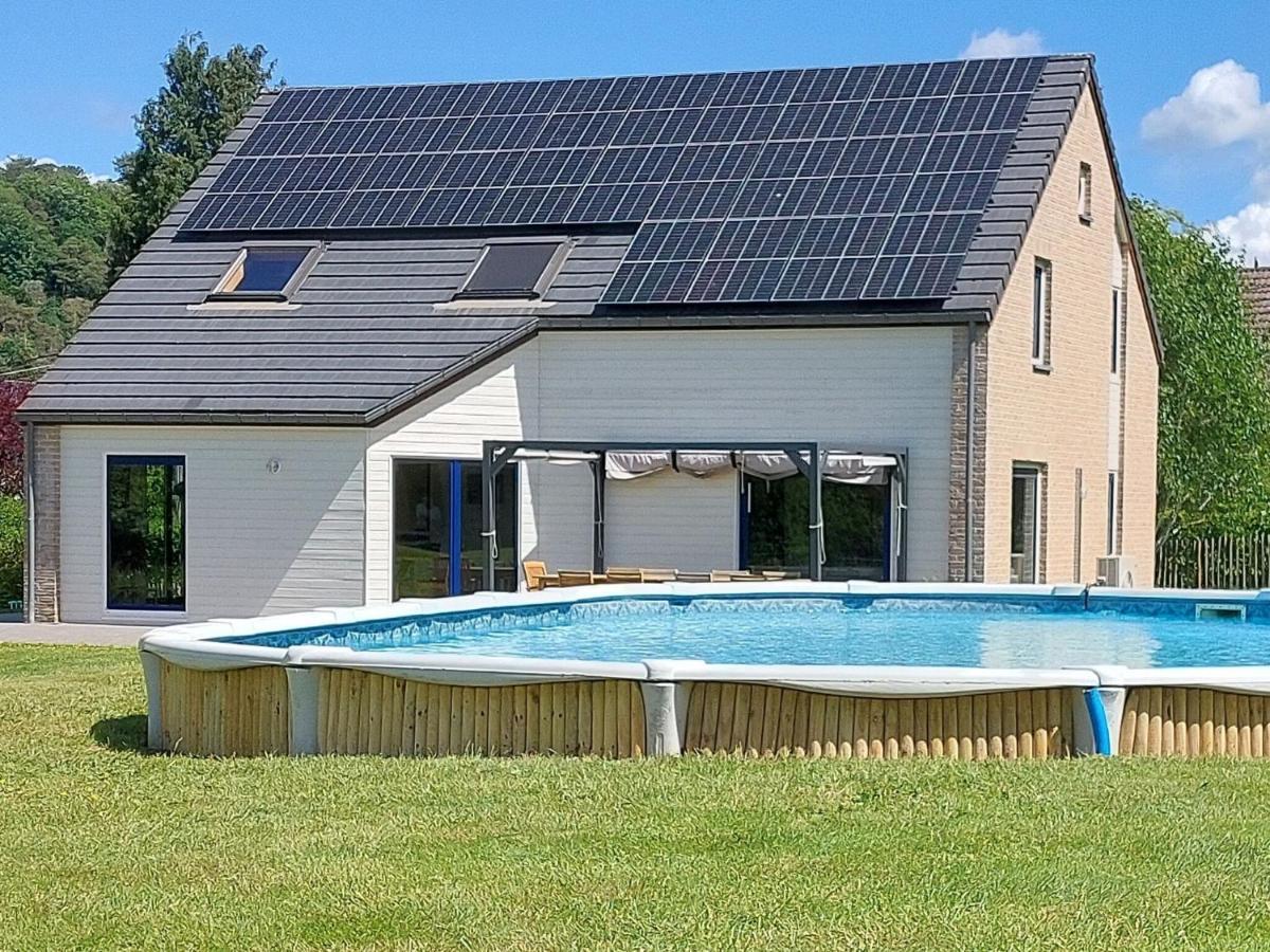 Splendid Villa In Sart Jalhay With Swimming Pool Niveze Екстер'єр фото